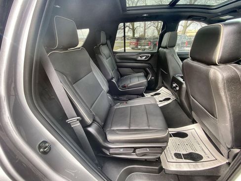 Certified 2023 GMC Yukon SLT w/ SLT Premium Package AWD/4WD image 27