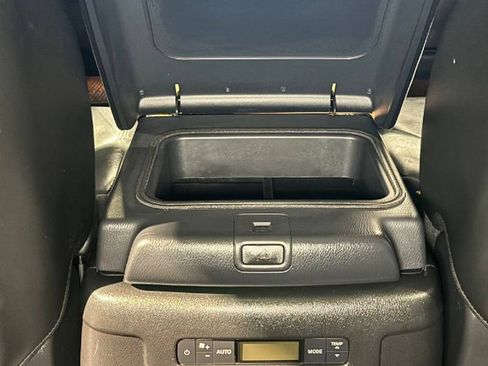 Used 2021 Nissan Armada SL w/ Captain's Chairs Package image 35