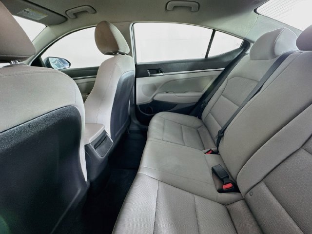 Used 2018 Hyundai Elantra SEL FWD image 21