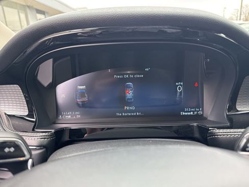 Used 2024 Lincoln Corsair AWD w/ Equipment Group 101A image 13