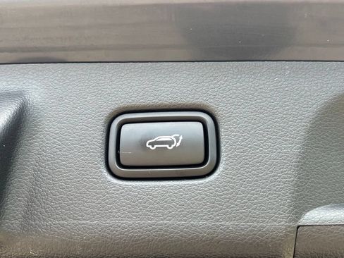Used 2025 Hyundai Palisade SEL FWD image 7