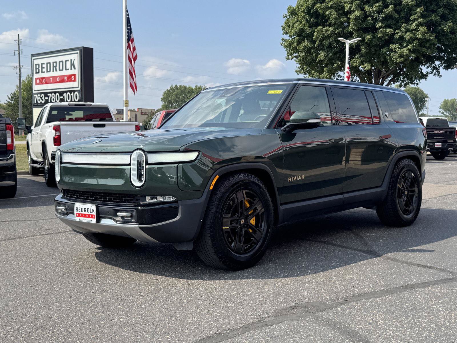Used 2023 Rivian R1S Adventure Quad AWD/4WD image 3