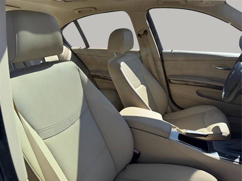 Used 2009 BMW 328i Sedan RWD image 24