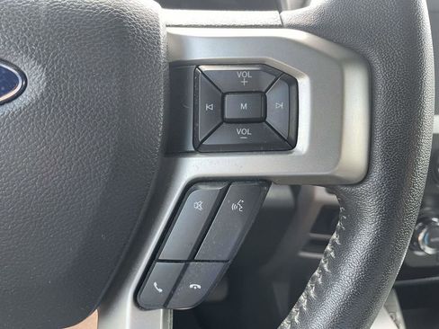 Used 2020 Ford F150 Lariat RWD image 26