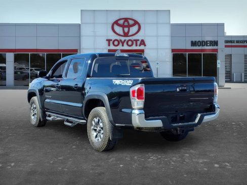 Certified 2023 Toyota Tacoma TRD Off-Road image 4