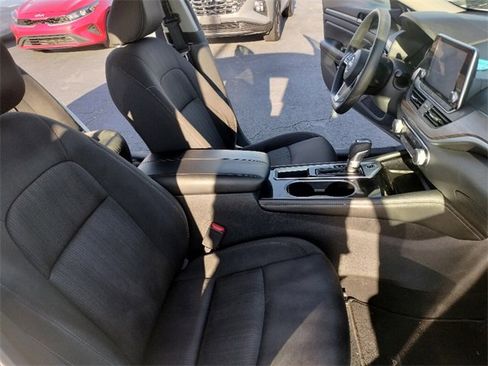 Used 2023 Nissan Altima 2.5 SV image 15