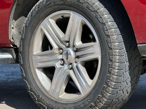 Used 2019 Ford Expedition XLT w/ Equipment Group 202A image 12