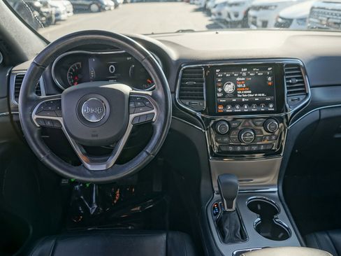 Used 2019 Jeep Grand Cherokee Limited image 12