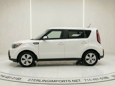 Used 2016 Kia Soul FWD image 1