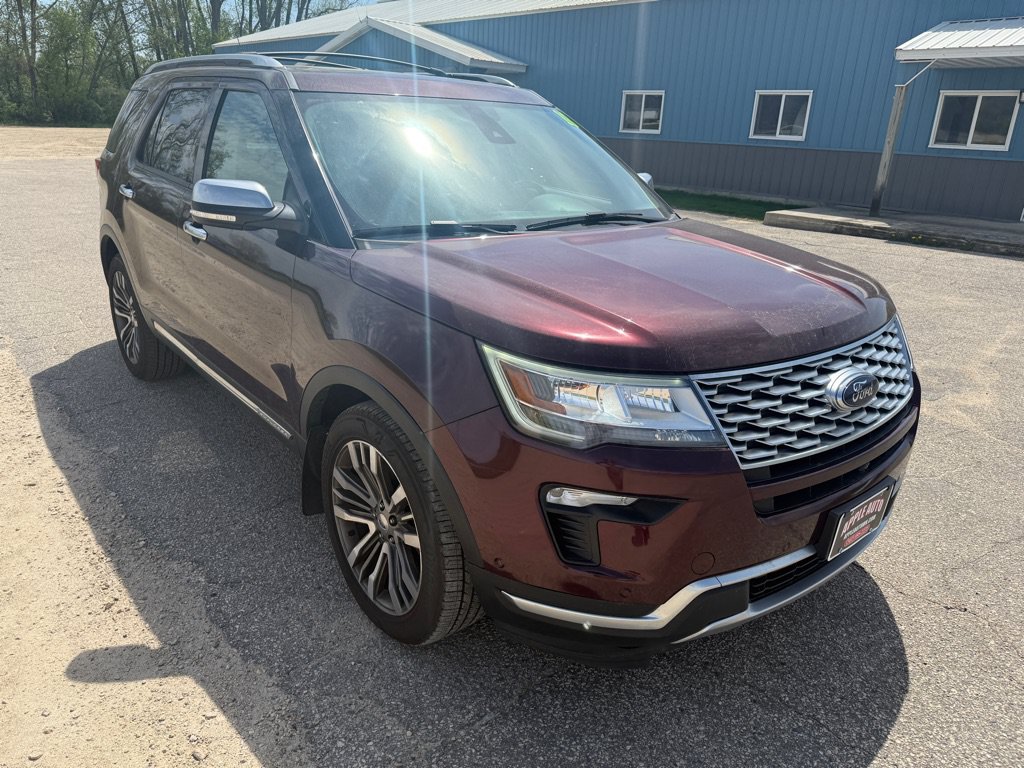 Used 2018 Ford Explorer Platinum AWD/4WD image 4