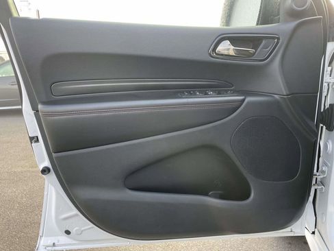 Used 2023 Dodge Durango GT image 5