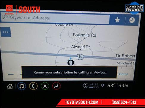 Used 2022 GMC Acadia AT4 w/ Technology Package image 12