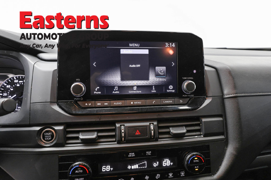 Used 2024 Nissan Pathfinder S AWD/4WD image 13