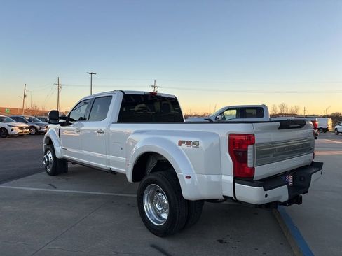 Used 2018 Ford F450 Limited image 3