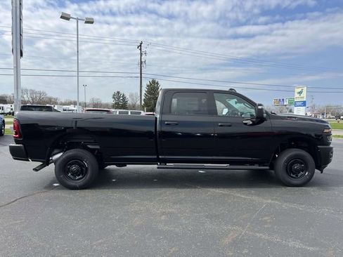 New 2026 RAM 2500 Tradesman AWD/4WD image 8