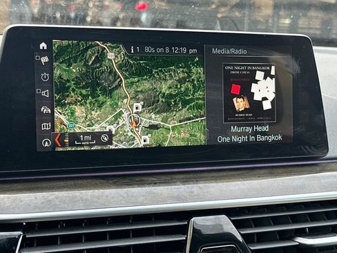 Used 2018 BMW 540i w/ M Sport Package image 21