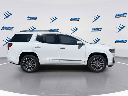 Used 2023 GMC Acadia Denali image 2