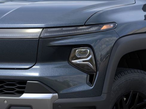 New 2026 Chevrolet Silverado EV LT image 10