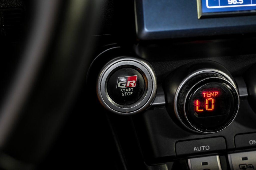 Used 2024 Toyota GR86 RWD image 16