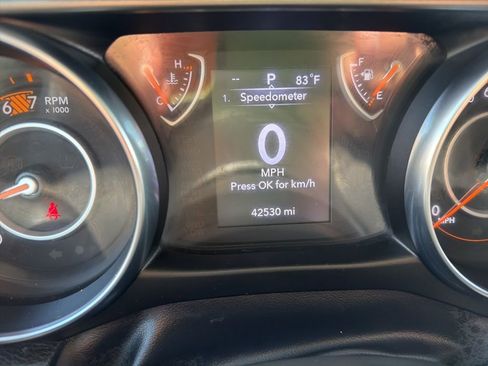 Used 2023 Jeep Wrangler Sport S image 10