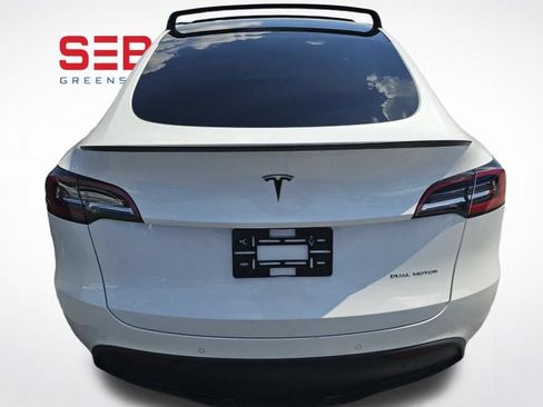Used 2021 Tesla Model Y Long Range AWD/4WD image 2