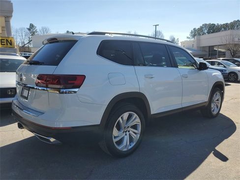 Used 2021 Volkswagen Atlas SE w/ Panoramic Sunroof Package image 4