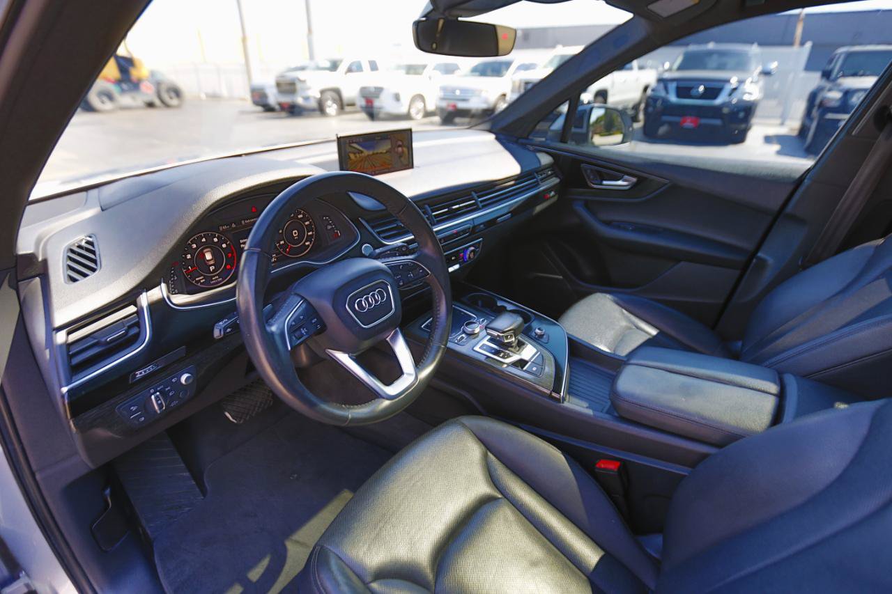 Used 2018 Audi Q7 3.0T Prestige AWD/4WD image 5