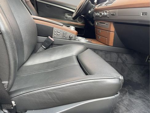 Used 2007 BMW 750i image 36
