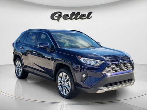 Certified 2020 Toyota RAV4 Limited FWD image 3