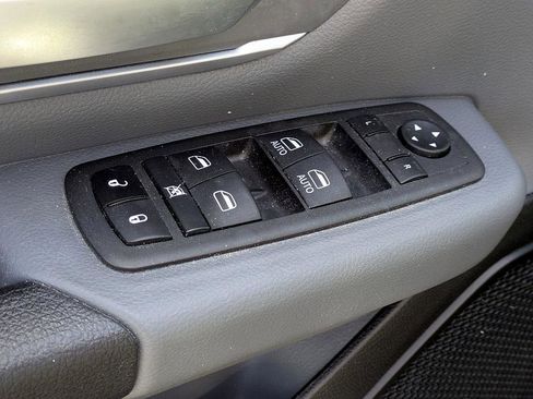 Used 2022 RAM 1500 Big Horn image 12