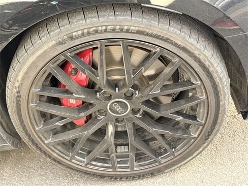 Used 2021 Audi S4 Premium Plus w/ Premium Plus Package image 4