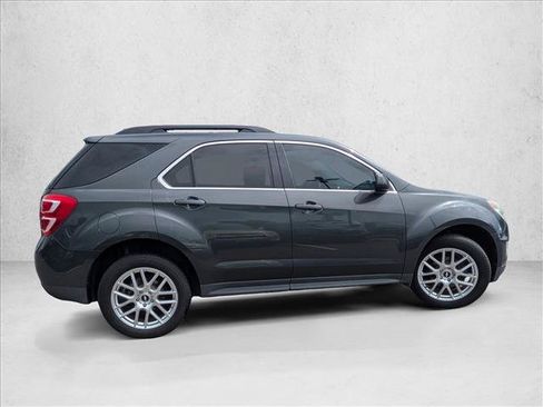 Used 2017 Chevrolet Equinox LT w/ Convenience Package AWD/4WD image 4