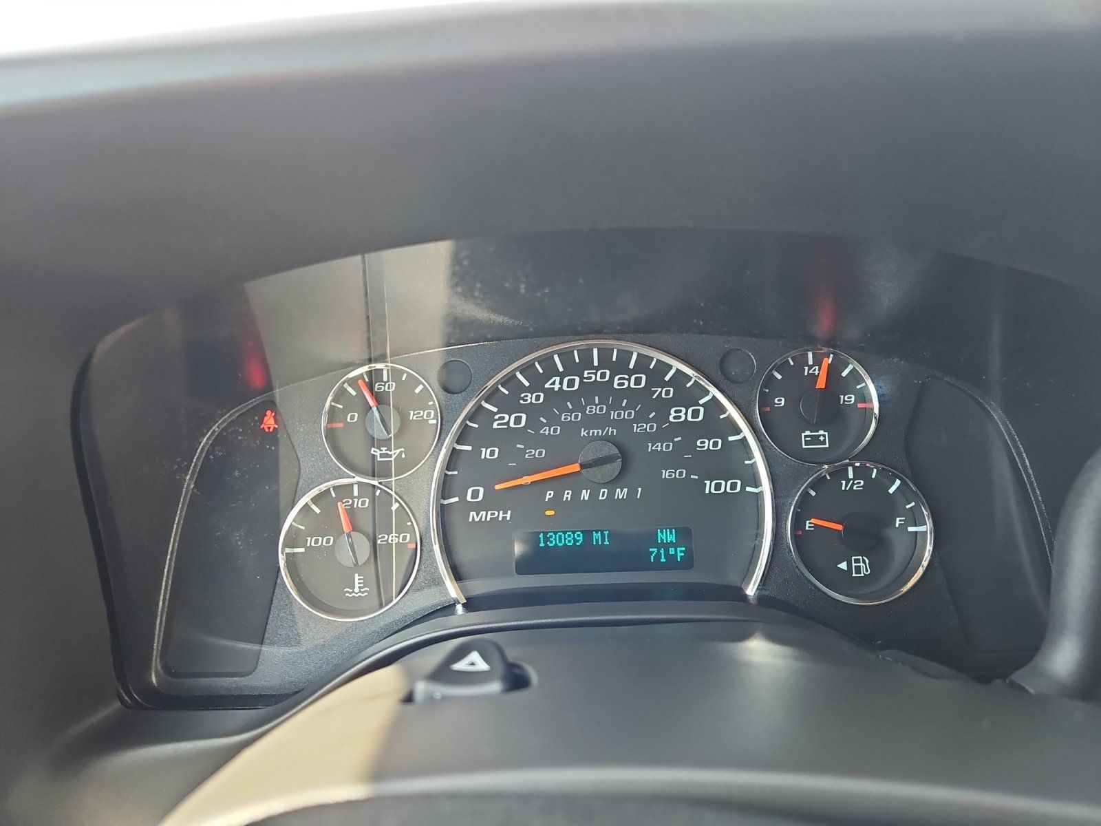 Used 2025 Chevrolet Express 2500 w/ Enhanced Convenience Package RWD image 23