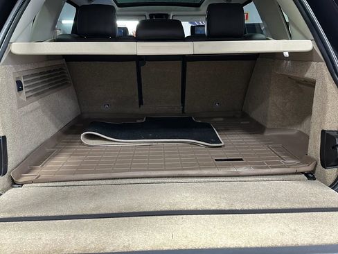 Used 2017 Land Rover Range Rover HSE image 15