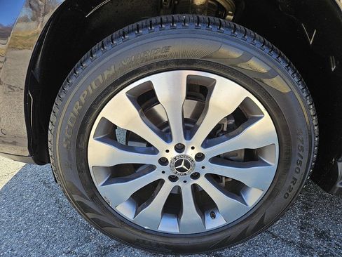 Used 2019 Mercedes-Benz GLS 450 4MATIC image 29