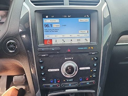 Certified 2019 Ford Explorer Limited w/ Class III Trailer Tow Package image 13