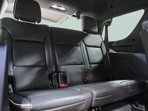Used 2022 Chevrolet Tahoe Premier AWD/4WD image 36