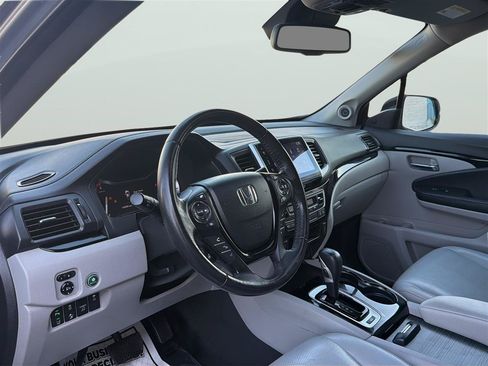 Used 2017 Honda Ridgeline RTL-E image 10