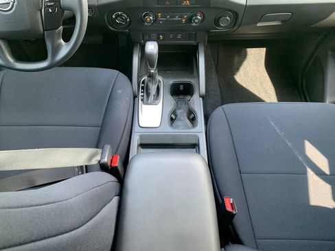 Used 2023 Nissan Frontier SV w/ Technology Package AWD/4WD image 17