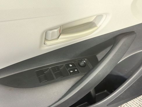 Used 2022 Toyota Corolla LE w/ LE Convenience Package FWD image 15