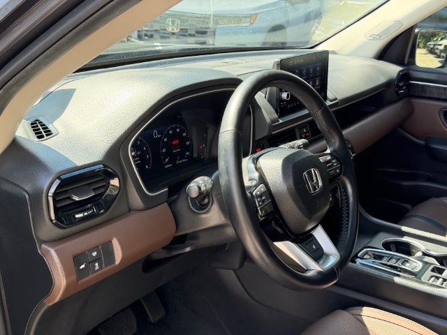 Used 2024 Honda Pilot Elite image 14