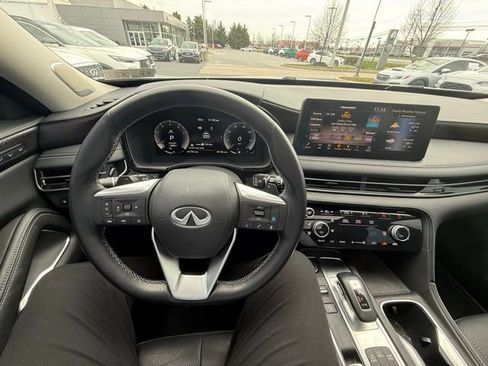 Used 2023 INFINITI QX60 Sensory w/ Cargo Package image 12