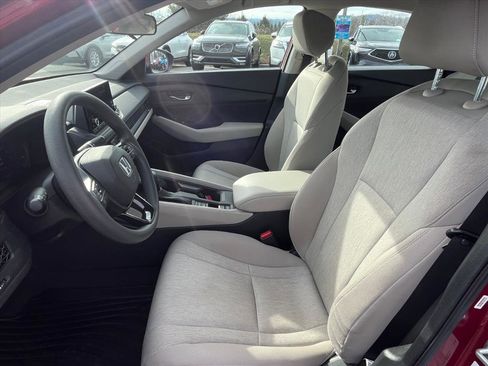 Certified 2023 Honda Accord LX image 8