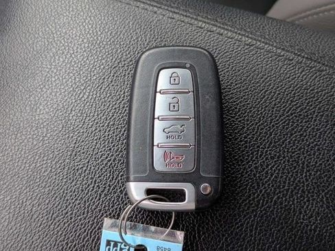 Used 2011 Hyundai Sonata Limited FWD image 27