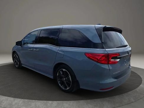 Used 2023 Honda Odyssey Elite image 4