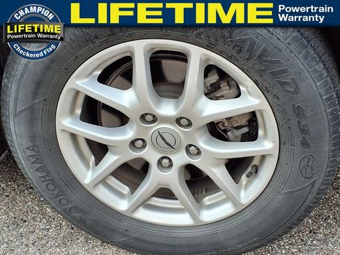 Used 2024 Chrysler Pacifica Touring-L FWD image 9
