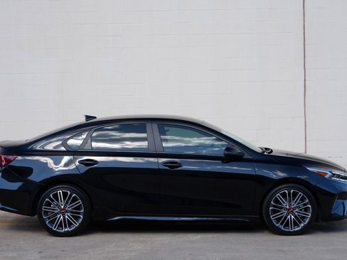Used 2022 Kia Forte GT w/ GT Technology Package FWD image 48