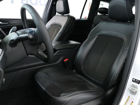 Used 2023 Jeep Grand Cherokee Altitude image 22