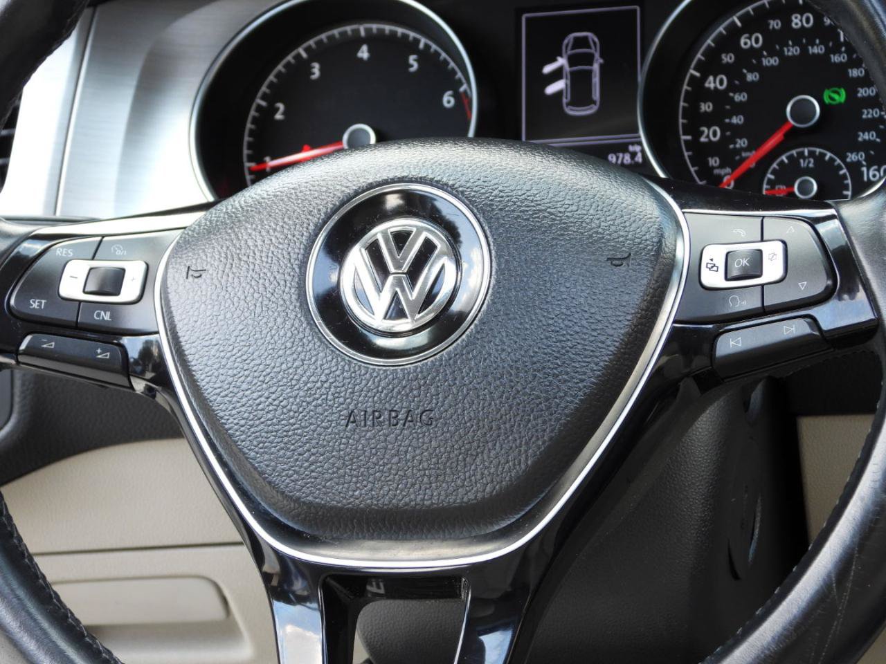 Used 2017 Volkswagen Golf Wolfsburg Edition FWD image 56