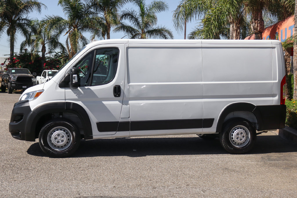 Used 2025 RAM ProMaster 2500 w/ Convenience Group FWD image 5